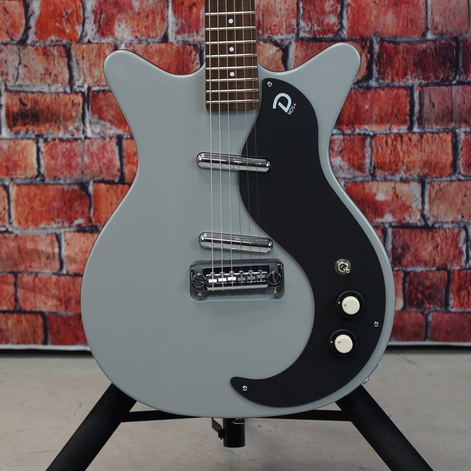 Danelectro '59M NOS+  - Ice Gray
