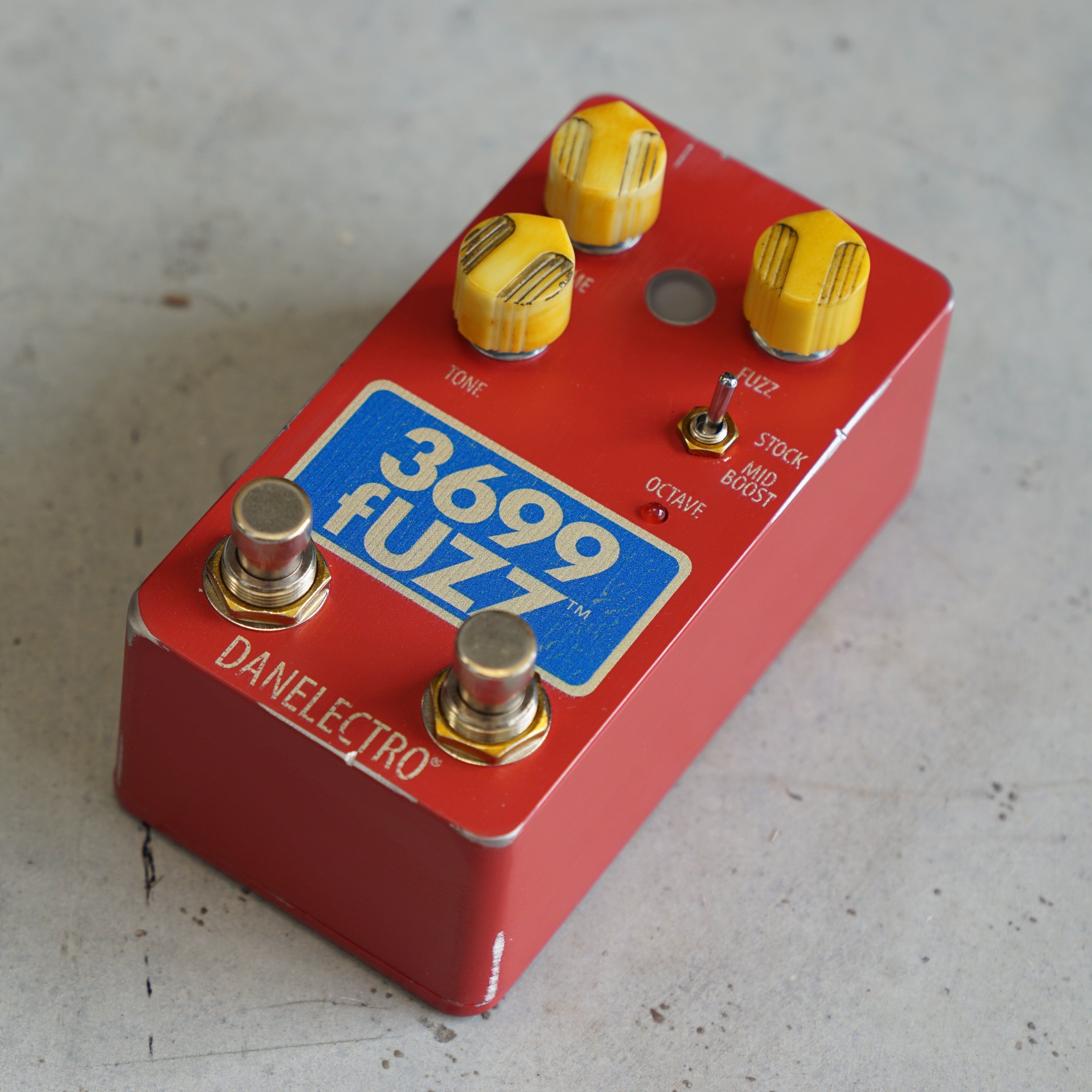 danelectro 3699 fuzz pedal Danelectro 3699 Fuzz Pedal