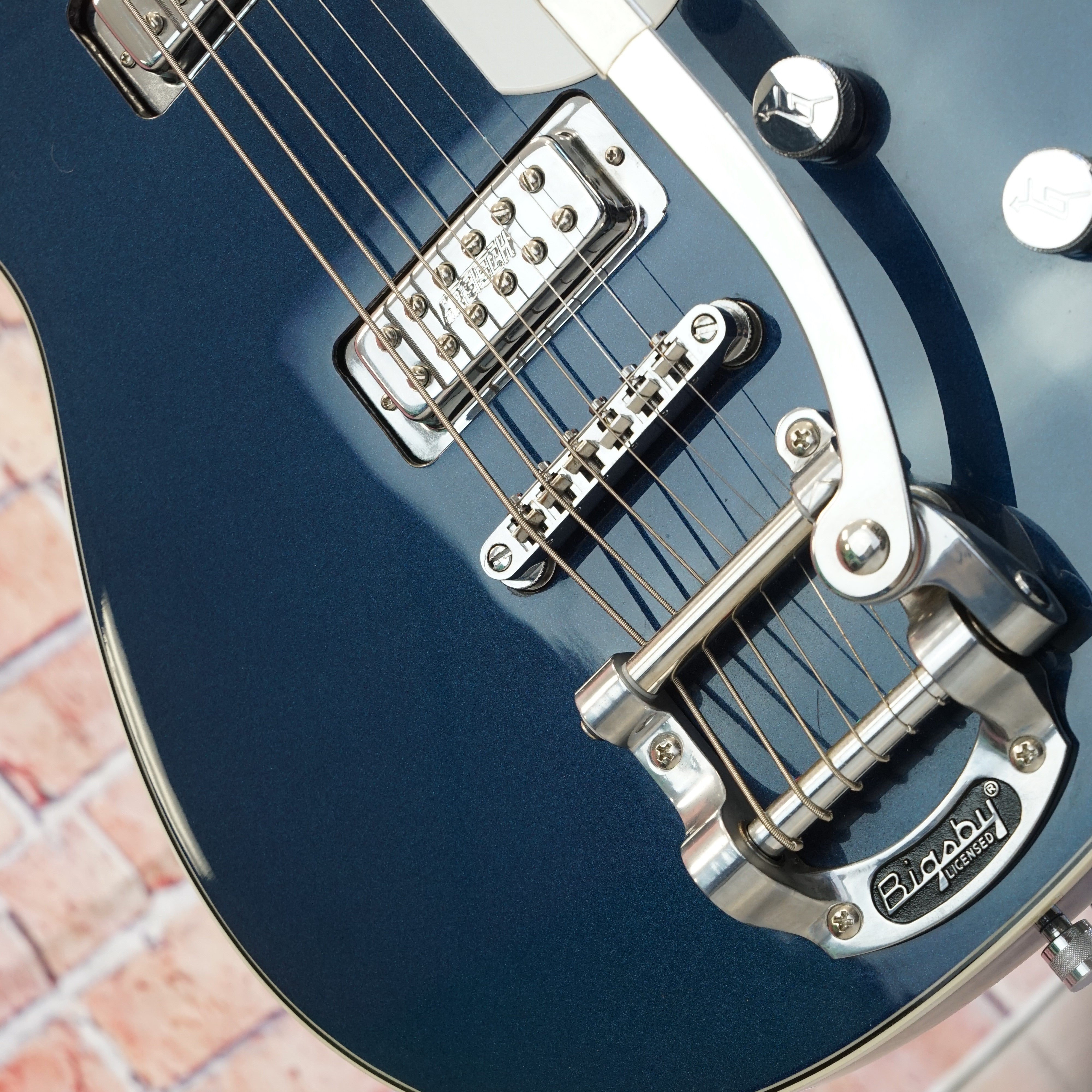 Gretsch G5260T Electromatic Jet Baritone with Bigsby - Midnight Sapphire