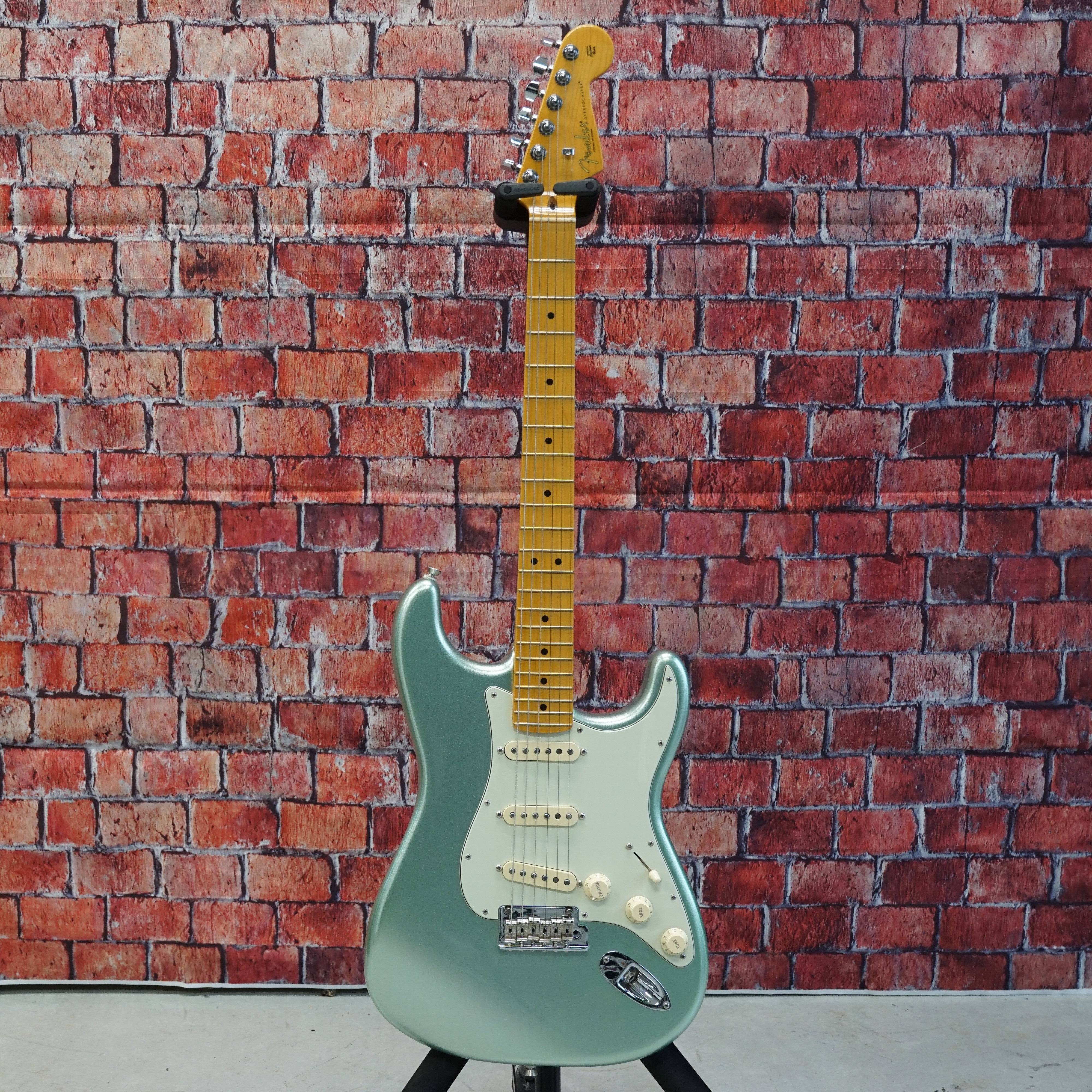 Fender American Professional II Stratocaster - Mystic Surf Green with Maple Fingerboard