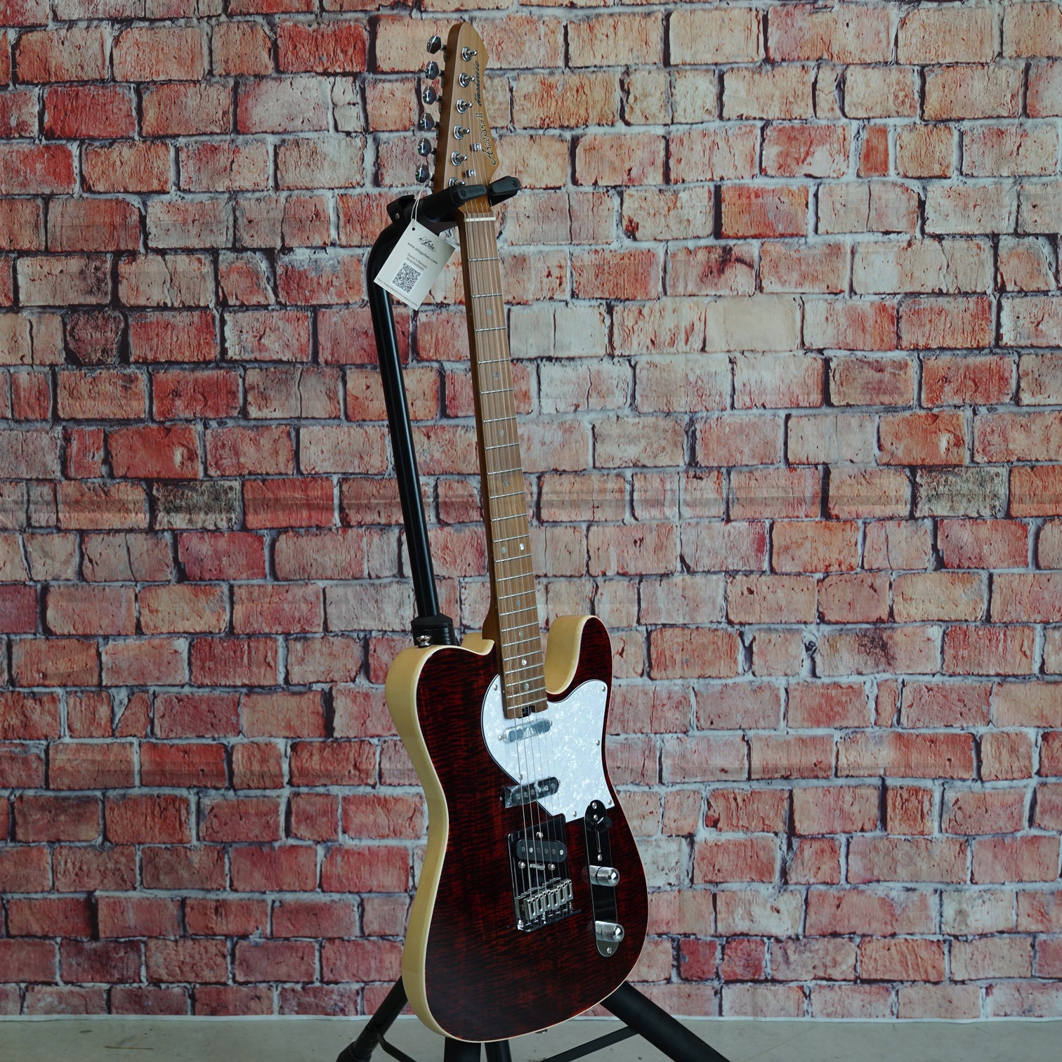 Aria 615-MKII Nashville - Ruby Red
