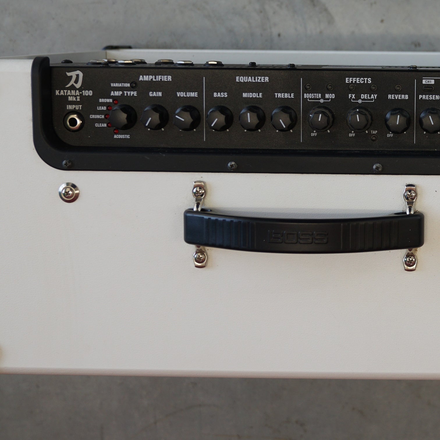 Boss Katana-100 MkII - Limited Edition White