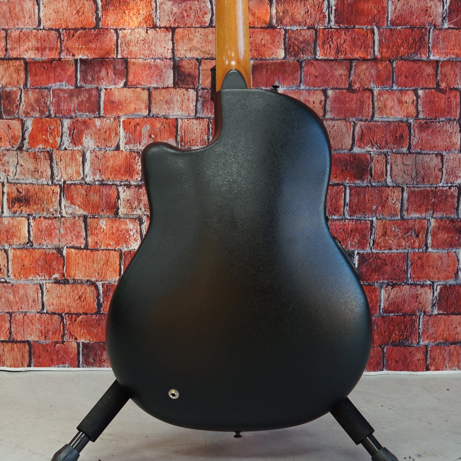 Ovation GC-057 Celebrity 2000's - Ruby Red w/ Hard Case