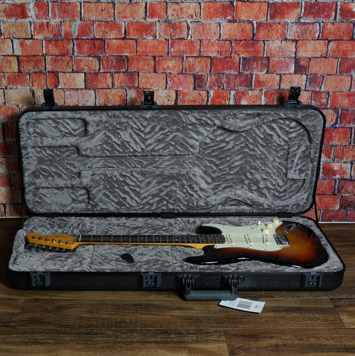 2022 Fender American Ultra Stratocaster - Ultraburst w/ Molded Hard Case
