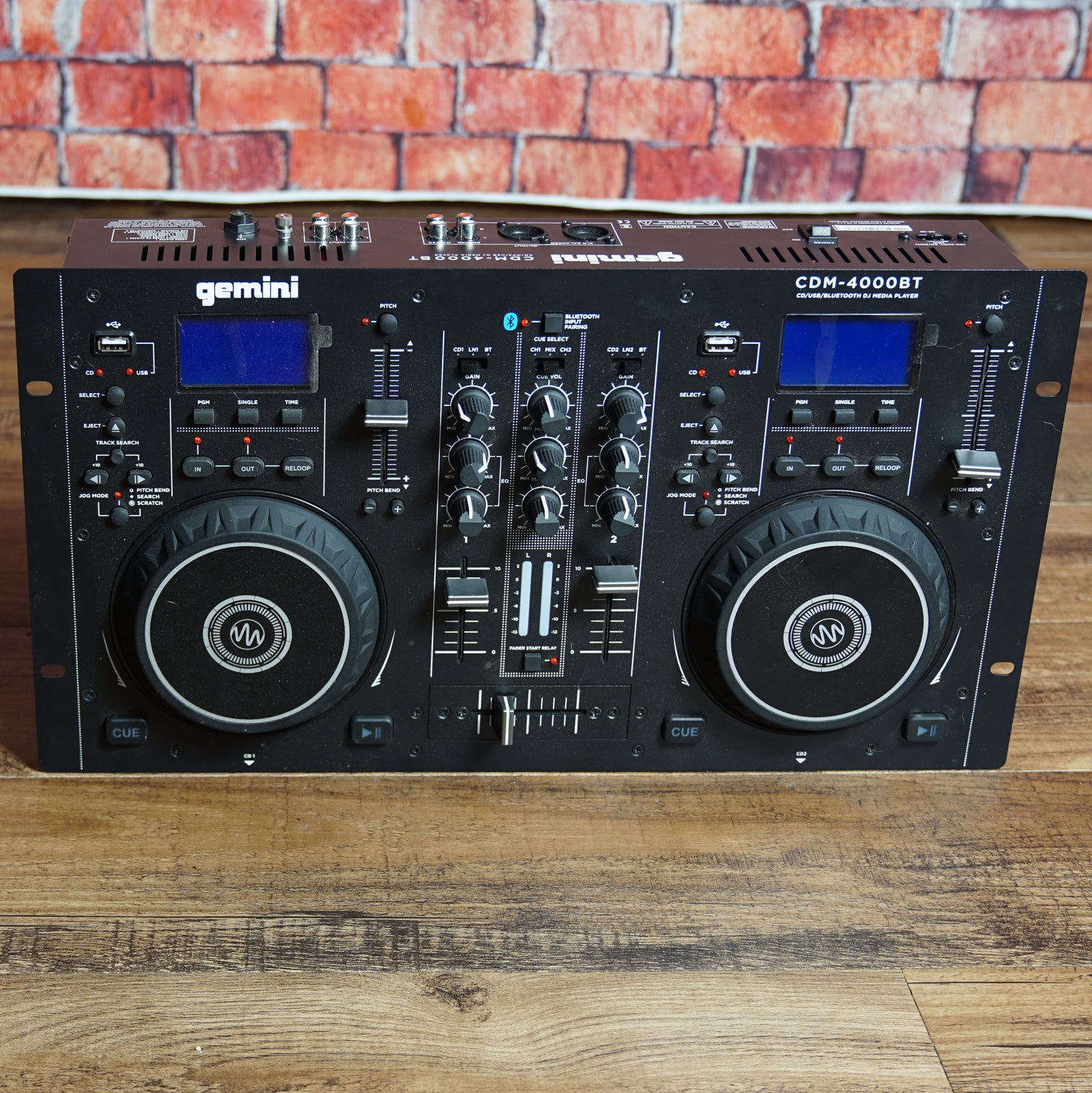 Gemini CDM-4000BT CD/MIXER Combo Player w/ BT Input