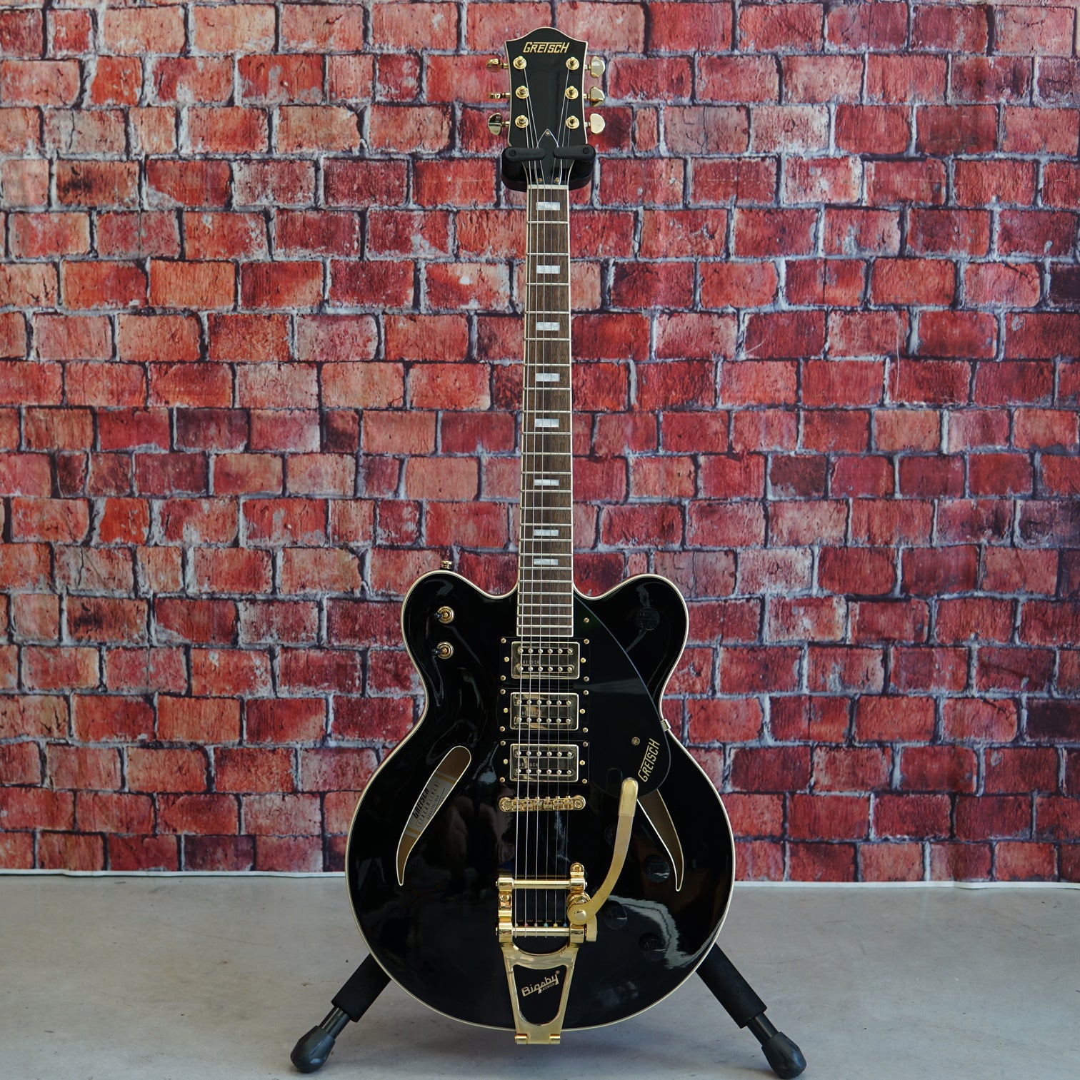 Gretsch G2627TG Streamliner Center Block 3-Pickup - Black 2021