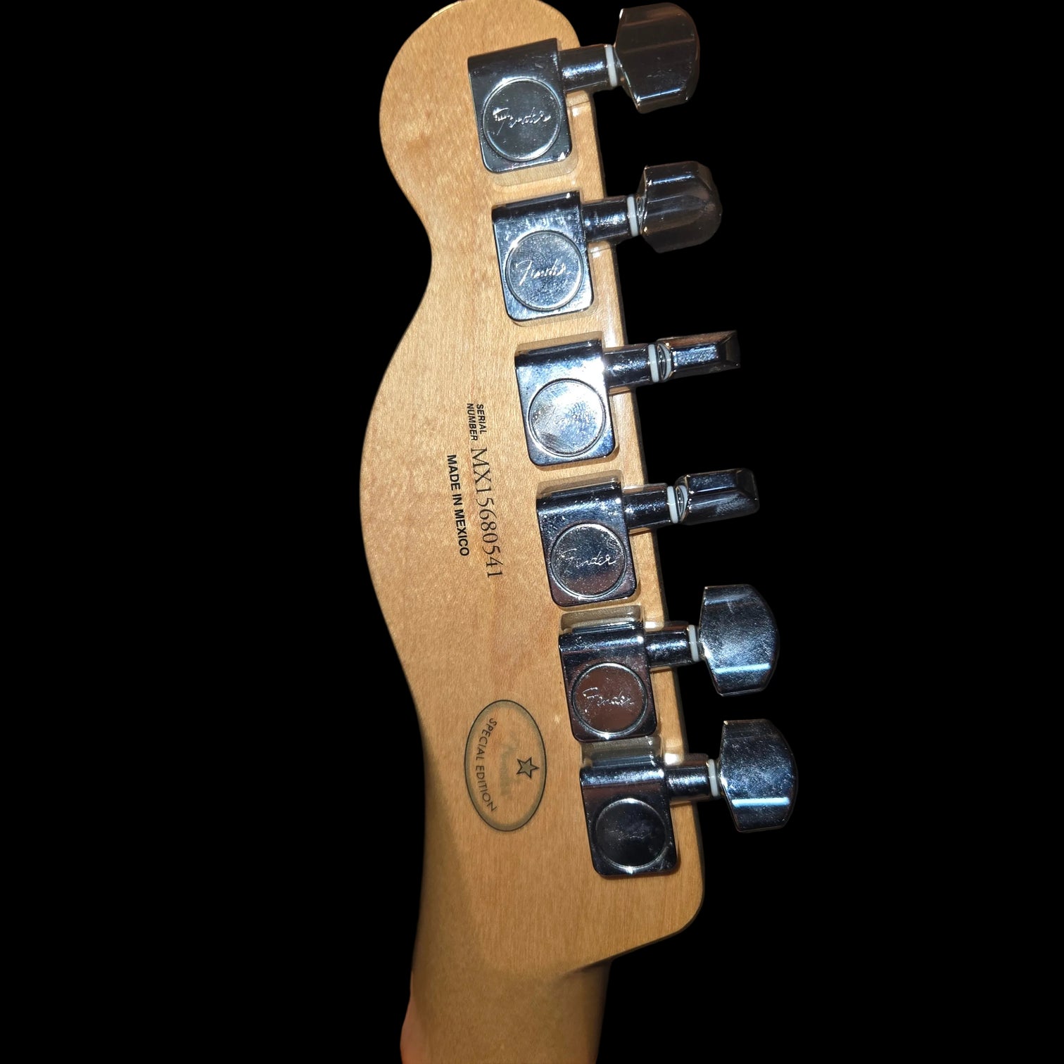 Fender Special Edition Deluxe Ash Telecaster w/ Road Runner Hard Case