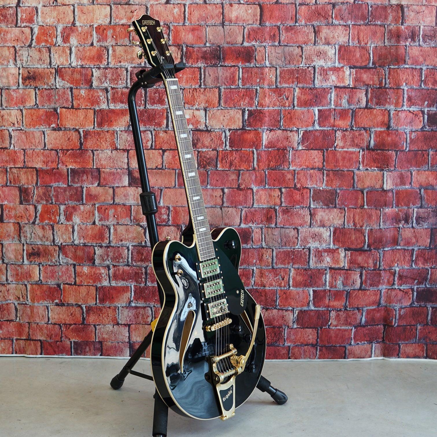 Gretsch G2627TG Streamliner Center Block 3-Pickup - Black 2021
