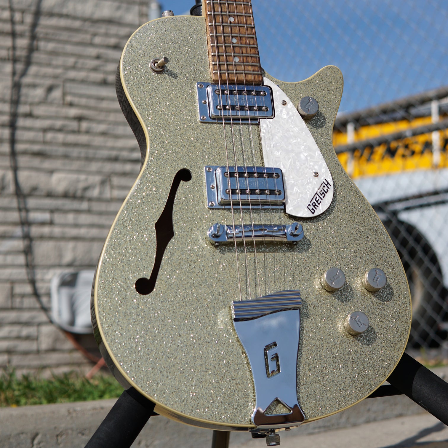 Gretsch Synchromatic Sparkle Jet with F-Hole 1999 - 2004