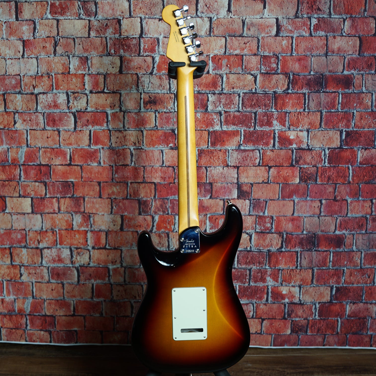 2022 Fender American Ultra Stratocaster - Ultraburst w/ Molded Hard Case