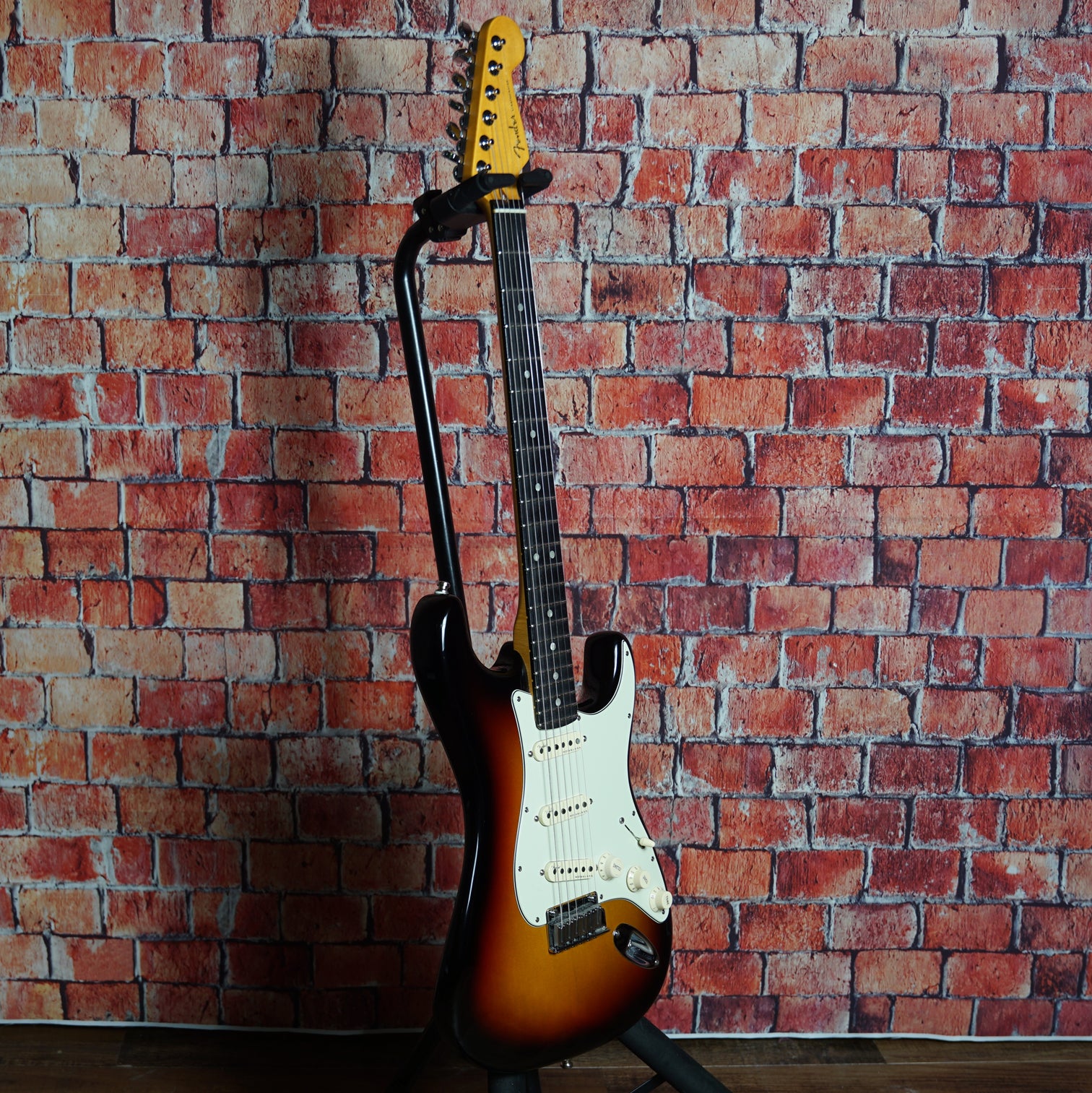 2022 Fender American Ultra Stratocaster - Ultraburst w/ Molded Hard Case