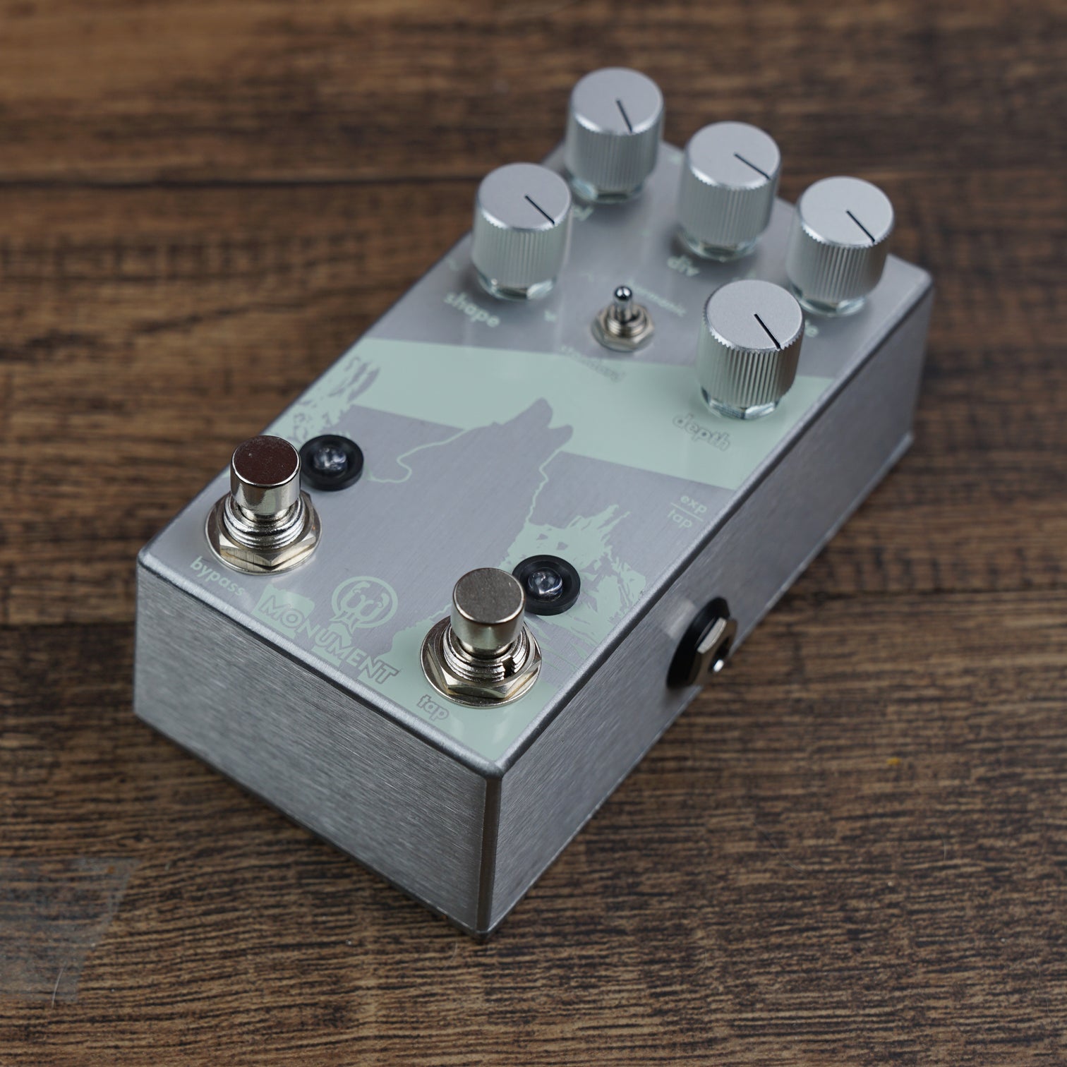 Walrus Audio Monument Harmonic Tap Tremolo V2 - Limited Edition Platinum