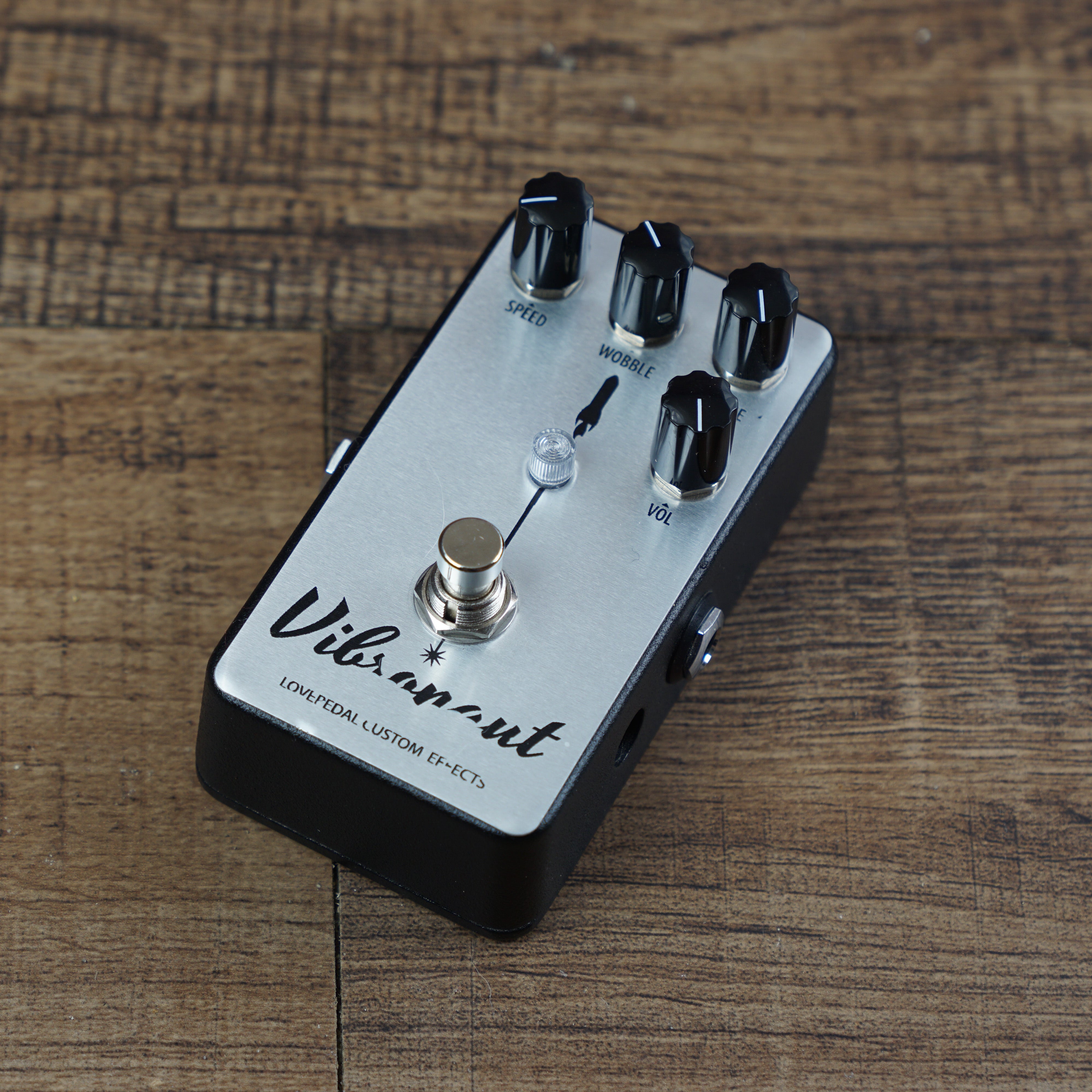 Lovepedal Vibronaut 2