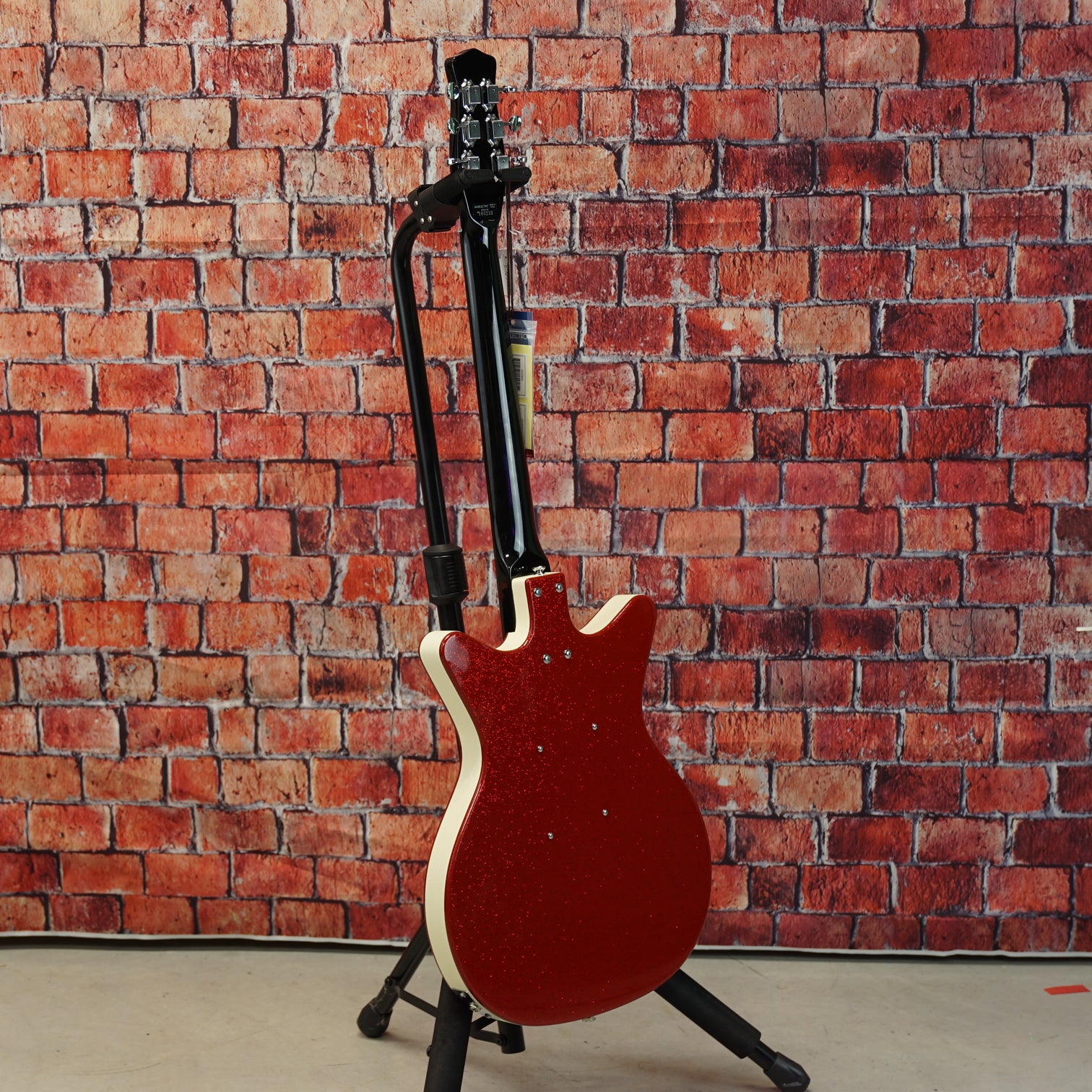 Danelectro 59M NOS+ Red Metalflake