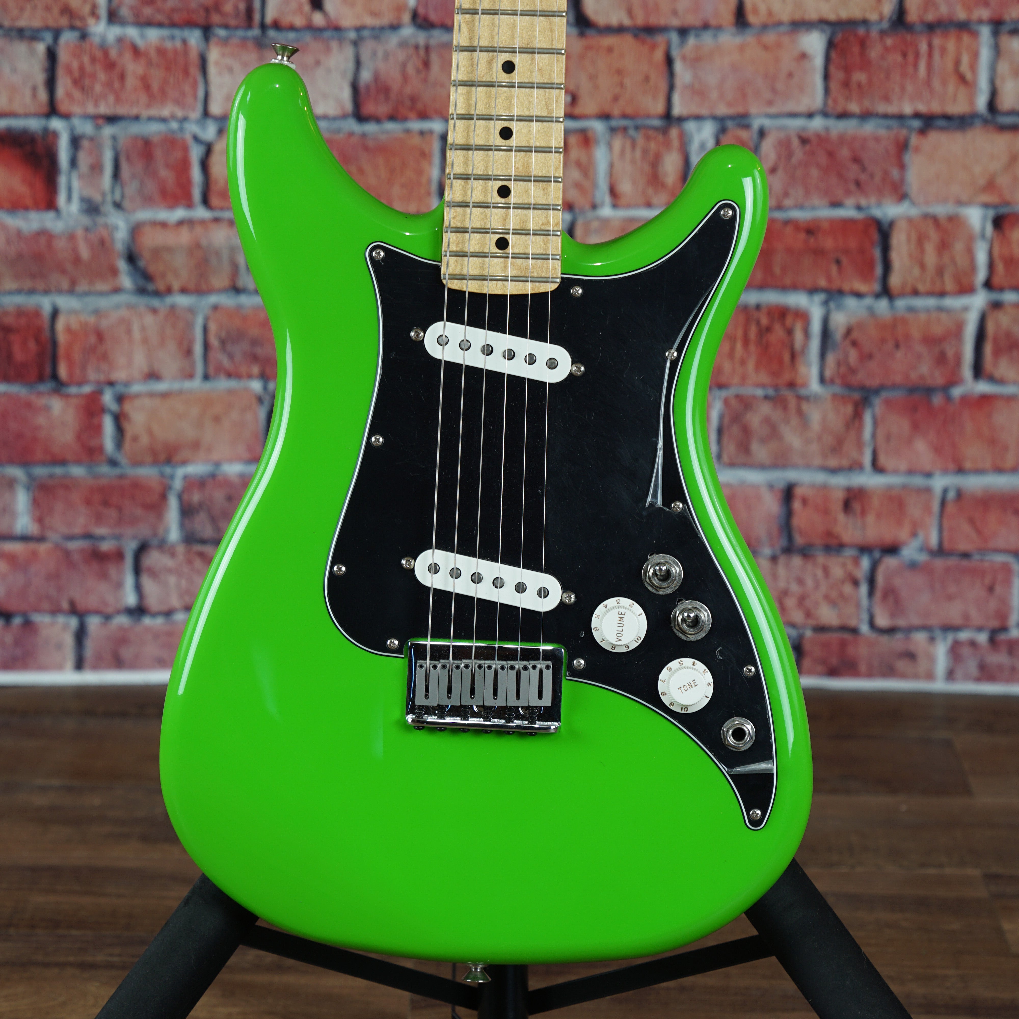 Fender Player Lead II, Maple Fingerboard, Neon Green