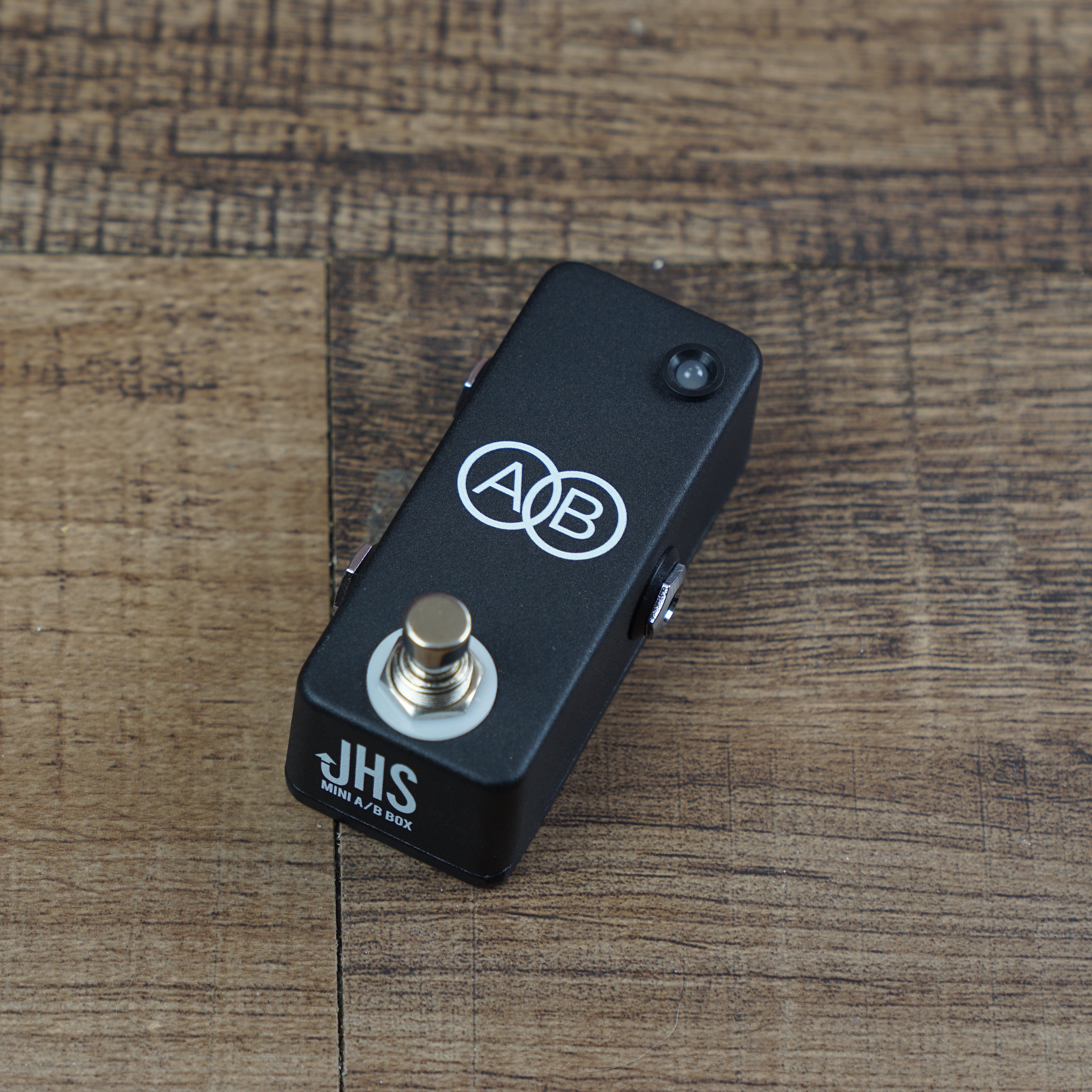 JHS Mini A/B Switch