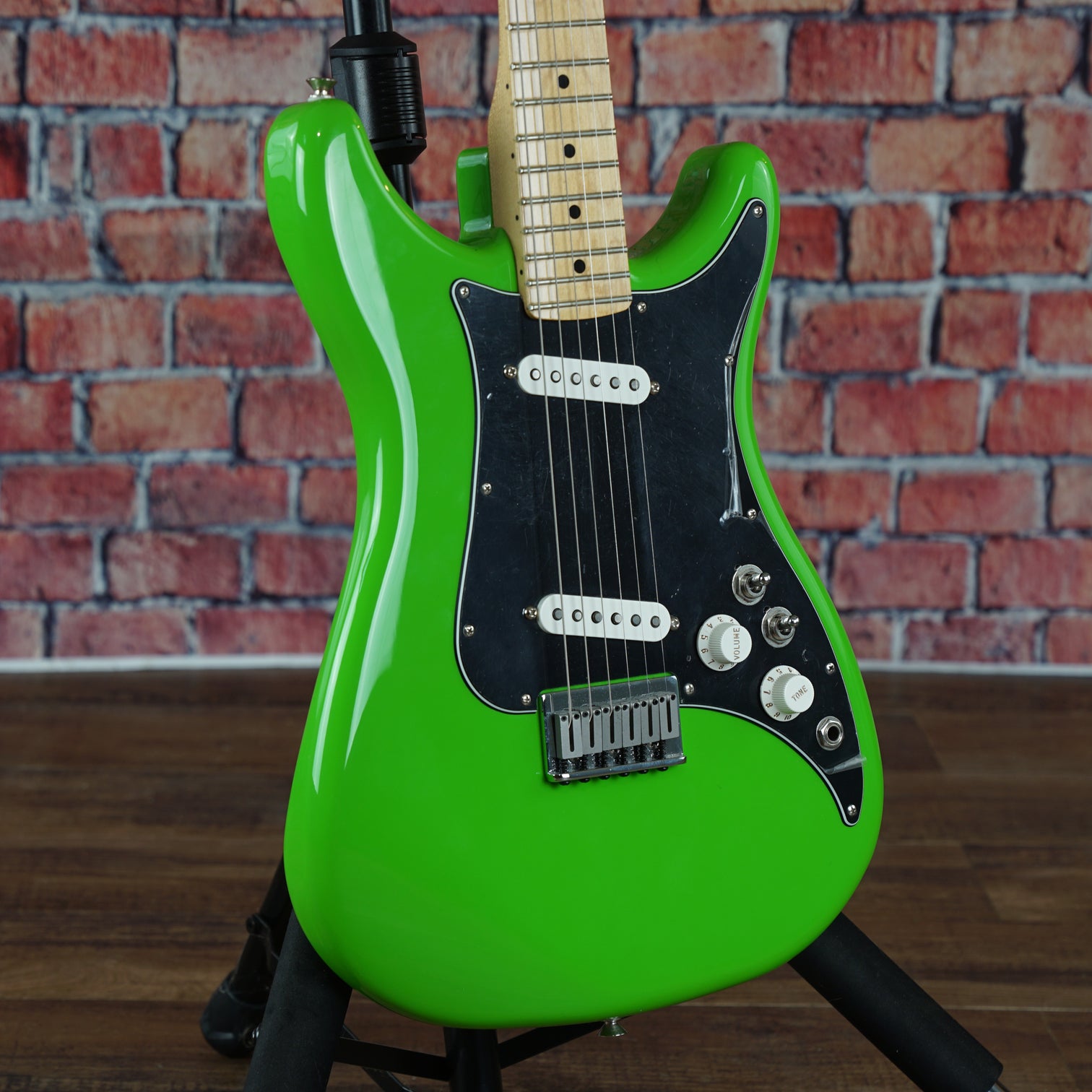 Fender Player Lead II, Maple Fingerboard, Neon Green
